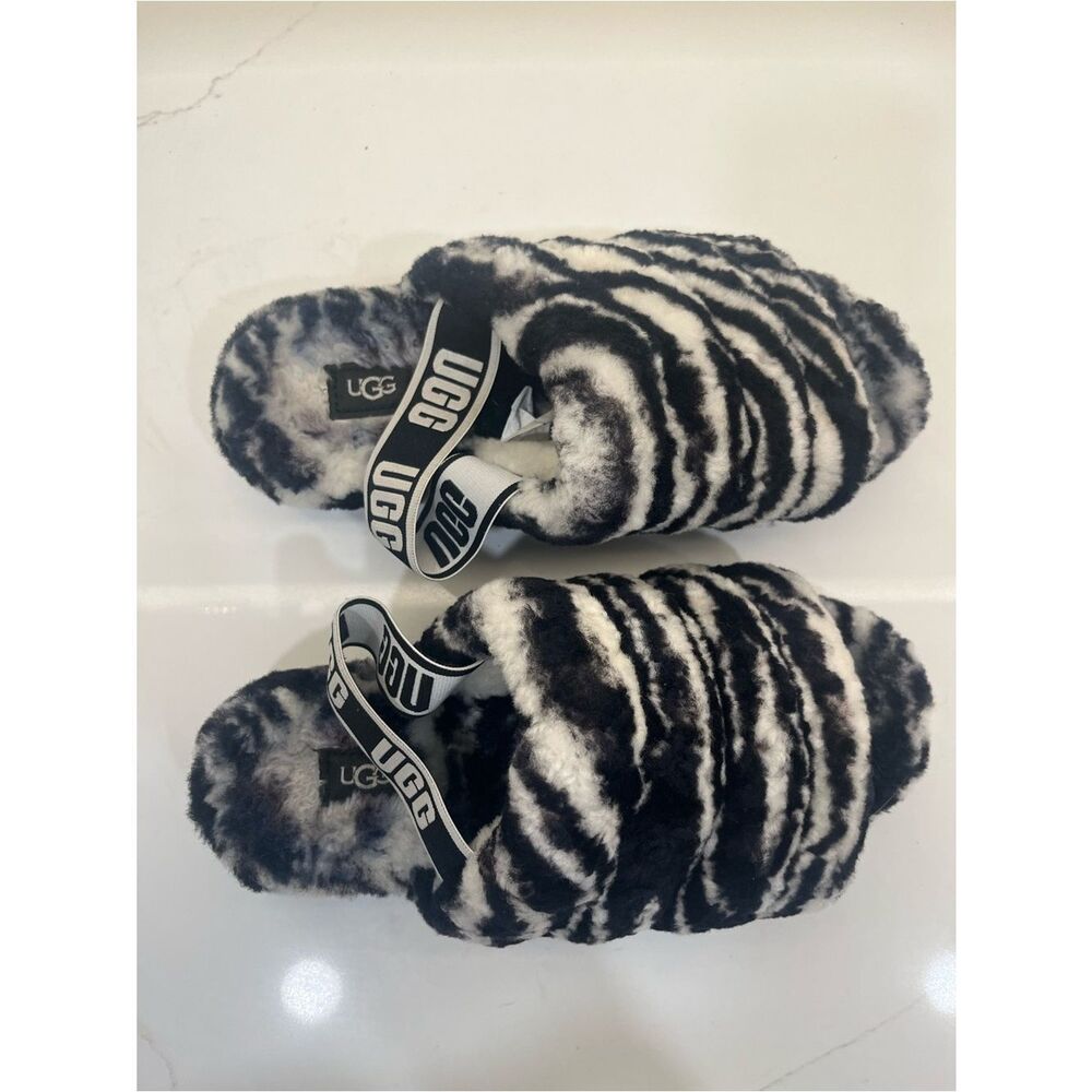 UGG Fluff Yeah Zebra Print Shearling Slippers 🖤🤍 - Picture 3 of 7